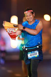 BIB: 42599
                            <button type="button" onclick="openModal(21243138)" class="btn btn-primary btn-sm float-right btn-popup" data-toggle="modal" data-target=".modal-high-quality">
                        <i class="fas fa-shopping-cart"></i> Add to Cart
                    </button>
                                            <button type="button" onclick="isThisMe(21243138, true)" class="btn btn-success btn-sm float-right btn-popup btn-isme hidden" data-toggle="tooltip" data-placement="bottom" title="นี่คือรูปของคุณใช่ไหม คลิกที่นี่เพื่อเอาเข้าอัลบั้ม">
                        <i class="fas fa-plus"></i> Add to album
                    </button>
                    <button type="button" onclick="isThisMe(21243138, false)" class="btn btn-warning btn-sm float-right btn-popup btn-isnotme hidden">
                        <i class="fas fa-ban"></i> Remove from album
                    </button>