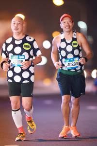 BIB: 42206, 5000, 40283
                            <button type="button" onclick="openModal(21290759)" class="btn btn-primary btn-sm float-right btn-popup" data-toggle="modal" data-target=".modal-high-quality">
                        <i class="fas fa-shopping-cart"></i> Add to Cart
                    </button>
                                            <button type="button" onclick="isThisMe(21290759, true)" class="btn btn-success btn-sm float-right btn-popup btn-isme hidden" data-toggle="tooltip" data-placement="bottom" title="นี่คือรูปของคุณใช่ไหม คลิกที่นี่เพื่อเอาเข้าอัลบั้ม">
                        <i class="fas fa-plus"></i> Add to album
                    </button>
                    <button type="button" onclick="isThisMe(21290759, false)" class="btn btn-warning btn-sm float-right btn-popup btn-isnotme hidden">
                        <i class="fas fa-ban"></i> Remove from album
                    </button>