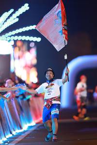 BIB: 2899, 43822, 0006
                            <button type="button" onclick="openModal(21307997)" class="btn btn-primary btn-sm float-right btn-popup" data-toggle="modal" data-target=".modal-high-quality">
                        <i class="fas fa-shopping-cart"></i> Add to Cart
                    </button>
                                            <button type="button" onclick="isThisMe(21307997, true)" class="btn btn-success btn-sm float-right btn-popup btn-isme hidden" data-toggle="tooltip" data-placement="bottom" title="นี่คือรูปของคุณใช่ไหม คลิกที่นี่เพื่อเอาเข้าอัลบั้ม">
                        <i class="fas fa-plus"></i> Add to album
                    </button>
                    <button type="button" onclick="isThisMe(21307997, false)" class="btn btn-warning btn-sm float-right btn-popup btn-isnotme hidden">
                        <i class="fas fa-ban"></i> Remove from album
                    </button>