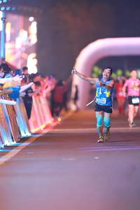 BIB: 43052
                            <button type="button" onclick="openModal(21239014)" class="btn btn-primary btn-sm float-right btn-popup" data-toggle="modal" data-target=".modal-high-quality">
                        <i class="fas fa-shopping-cart"></i> Add to Cart
                    </button>
                                            <button type="button" onclick="isThisMe(21239014, true)" class="btn btn-success btn-sm float-right btn-popup btn-isme hidden" data-toggle="tooltip" data-placement="bottom" title="นี่คือรูปของคุณใช่ไหม คลิกที่นี่เพื่อเอาเข้าอัลบั้ม">
                        <i class="fas fa-plus"></i> Add to album
                    </button>
                    <button type="button" onclick="isThisMe(21239014, false)" class="btn btn-warning btn-sm float-right btn-popup btn-isnotme hidden">
                        <i class="fas fa-ban"></i> Remove from album
                    </button>