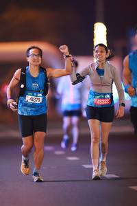 BIB: 41279, 45322
                            <button type="button" onclick="openModal(21281618)" class="btn btn-primary btn-sm float-right btn-popup" data-toggle="modal" data-target=".modal-high-quality">
                        <i class="fas fa-shopping-cart"></i> Add to Cart
                    </button>
                                            <button type="button" onclick="isThisMe(21281618, true)" class="btn btn-success btn-sm float-right btn-popup btn-isme hidden" data-toggle="tooltip" data-placement="bottom" title="นี่คือรูปของคุณใช่ไหม คลิกที่นี่เพื่อเอาเข้าอัลบั้ม">
                        <i class="fas fa-plus"></i> Add to album
                    </button>
                    <button type="button" onclick="isThisMe(21281618, false)" class="btn btn-warning btn-sm float-right btn-popup btn-isnotme hidden">
                        <i class="fas fa-ban"></i> Remove from album
                    </button>