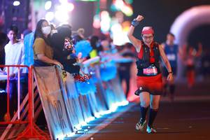 BIB: 4560
                            <button type="button" onclick="openModal(21279935)" class="btn btn-primary btn-sm float-right btn-popup" data-toggle="modal" data-target=".modal-high-quality">
                        <i class="fas fa-shopping-cart"></i> Add to Cart
                    </button>
                                            <button type="button" onclick="isThisMe(21279935, true)" class="btn btn-success btn-sm float-right btn-popup btn-isme hidden" data-toggle="tooltip" data-placement="bottom" title="นี่คือรูปของคุณใช่ไหม คลิกที่นี่เพื่อเอาเข้าอัลบั้ม">
                        <i class="fas fa-plus"></i> Add to album
                    </button>
                    <button type="button" onclick="isThisMe(21279935, false)" class="btn btn-warning btn-sm float-right btn-popup btn-isnotme hidden">
                        <i class="fas fa-ban"></i> Remove from album
                    </button>