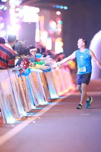 BIB: 41907
                            <button type="button" onclick="openModal(21290276)" class="btn btn-primary btn-sm float-right btn-popup" data-toggle="modal" data-target=".modal-high-quality">
                        <i class="fas fa-shopping-cart"></i> Add to Cart
                    </button>
                                            <button type="button" onclick="isThisMe(21290276, true)" class="btn btn-success btn-sm float-right btn-popup btn-isme hidden" data-toggle="tooltip" data-placement="bottom" title="นี่คือรูปของคุณใช่ไหม คลิกที่นี่เพื่อเอาเข้าอัลบั้ม">
                        <i class="fas fa-plus"></i> Add to album
                    </button>
                    <button type="button" onclick="isThisMe(21290276, false)" class="btn btn-warning btn-sm float-right btn-popup btn-isnotme hidden">
                        <i class="fas fa-ban"></i> Remove from album
                    </button>