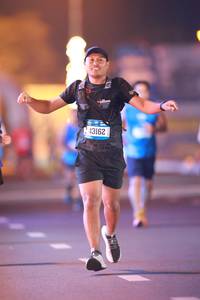 BIB: 291
                            <button type="button" onclick="openModal(21335494)" class="btn btn-primary btn-sm float-right btn-popup" data-toggle="modal" data-target=".modal-high-quality">
                        <i class="fas fa-shopping-cart"></i> Add to Cart
                    </button>
                                            <button type="button" onclick="isThisMe(21335494, true)" class="btn btn-success btn-sm float-right btn-popup btn-isme hidden" data-toggle="tooltip" data-placement="bottom" title="นี่คือรูปของคุณใช่ไหม คลิกที่นี่เพื่อเอาเข้าอัลบั้ม">
                        <i class="fas fa-plus"></i> Add to album
                    </button>
                    <button type="button" onclick="isThisMe(21335494, false)" class="btn btn-warning btn-sm float-right btn-popup btn-isnotme hidden">
                        <i class="fas fa-ban"></i> Remove from album
                    </button>