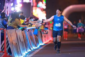 BIB: 44034
                            <button type="button" onclick="openModal(21281548)" class="btn btn-primary btn-sm float-right btn-popup" data-toggle="modal" data-target=".modal-high-quality">
                        <i class="fas fa-shopping-cart"></i> Add to Cart
                    </button>
                                            <button type="button" onclick="isThisMe(21281548, true)" class="btn btn-success btn-sm float-right btn-popup btn-isme hidden" data-toggle="tooltip" data-placement="bottom" title="นี่คือรูปของคุณใช่ไหม คลิกที่นี่เพื่อเอาเข้าอัลบั้ม">
                        <i class="fas fa-plus"></i> Add to album
                    </button>
                    <button type="button" onclick="isThisMe(21281548, false)" class="btn btn-warning btn-sm float-right btn-popup btn-isnotme hidden">
                        <i class="fas fa-ban"></i> Remove from album
                    </button>