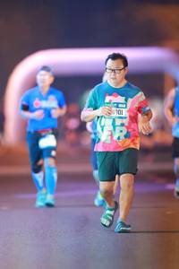 BIB: 4001
                            <button type="button" onclick="openModal(21270680)" class="btn btn-primary btn-sm float-right btn-popup" data-toggle="modal" data-target=".modal-high-quality">
                        <i class="fas fa-shopping-cart"></i> Add to Cart
                    </button>
                                            <button type="button" onclick="isThisMe(21270680, true)" class="btn btn-success btn-sm float-right btn-popup btn-isme hidden" data-toggle="tooltip" data-placement="bottom" title="นี่คือรูปของคุณใช่ไหม คลิกที่นี่เพื่อเอาเข้าอัลบั้ม">
                        <i class="fas fa-plus"></i> Add to album
                    </button>
                    <button type="button" onclick="isThisMe(21270680, false)" class="btn btn-warning btn-sm float-right btn-popup btn-isnotme hidden">
                        <i class="fas fa-ban"></i> Remove from album
                    </button>