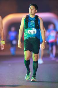 BIB: 425
                            <button type="button" onclick="openModal(21269760)" class="btn btn-primary btn-sm float-right btn-popup" data-toggle="modal" data-target=".modal-high-quality">
                        <i class="fas fa-shopping-cart"></i> Add to Cart
                    </button>
                                            <button type="button" onclick="isThisMe(21269760, true)" class="btn btn-success btn-sm float-right btn-popup btn-isme hidden" data-toggle="tooltip" data-placement="bottom" title="นี่คือรูปของคุณใช่ไหม คลิกที่นี่เพื่อเอาเข้าอัลบั้ม">
                        <i class="fas fa-plus"></i> Add to album
                    </button>
                    <button type="button" onclick="isThisMe(21269760, false)" class="btn btn-warning btn-sm float-right btn-popup btn-isnotme hidden">
                        <i class="fas fa-ban"></i> Remove from album
                    </button>