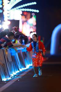 BIB: 6946
                            <button type="button" onclick="openModal(21322881)" class="btn btn-primary btn-sm float-right btn-popup" data-toggle="modal" data-target=".modal-high-quality">
                        <i class="fas fa-shopping-cart"></i> Add to Cart
                    </button>
                                            <button type="button" onclick="isThisMe(21322881, true)" class="btn btn-success btn-sm float-right btn-popup btn-isme hidden" data-toggle="tooltip" data-placement="bottom" title="นี่คือรูปของคุณใช่ไหม คลิกที่นี่เพื่อเอาเข้าอัลบั้ม">
                        <i class="fas fa-plus"></i> Add to album
                    </button>
                    <button type="button" onclick="isThisMe(21322881, false)" class="btn btn-warning btn-sm float-right btn-popup btn-isnotme hidden">
                        <i class="fas fa-ban"></i> Remove from album
                    </button>