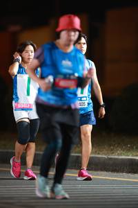 BIB: 69413, 405, 1024
                            <button type="button" onclick="openModal(19764212)" class="btn btn-primary btn-sm float-right btn-popup" data-toggle="modal" data-target=".modal-high-quality">
                        <i class="fas fa-shopping-cart"></i> Add to Cart
                    </button>
                                            <button type="button" onclick="isThisMe(19764212, true)" class="btn btn-success btn-sm float-right btn-popup btn-isme hidden" data-toggle="tooltip" data-placement="bottom" title="นี่คือรูปของคุณใช่ไหม คลิกที่นี่เพื่อเอาเข้าอัลบั้ม">
                        <i class="fas fa-plus"></i> Add to album
                    </button>
                    <button type="button" onclick="isThisMe(19764212, false)" class="btn btn-warning btn-sm float-right btn-popup btn-isnotme hidden">
                        <i class="fas fa-ban"></i> Remove from album
                    </button>