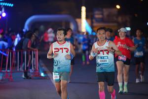BIB: 000000, 40689
                            <button type="button" onclick="openModal(21427897)" class="btn btn-primary btn-sm float-right btn-popup" data-toggle="modal" data-target=".modal-high-quality">
                        <i class="fas fa-shopping-cart"></i> Add to Cart
                    </button>
                                            <button type="button" onclick="isThisMe(21427897, true)" class="btn btn-success btn-sm float-right btn-popup btn-isme hidden" data-toggle="tooltip" data-placement="bottom" title="นี่คือรูปของคุณใช่ไหม คลิกที่นี่เพื่อเอาเข้าอัลบั้ม">
                        <i class="fas fa-plus"></i> Add to album
                    </button>
                    <button type="button" onclick="isThisMe(21427897, false)" class="btn btn-warning btn-sm float-right btn-popup btn-isnotme hidden">
                        <i class="fas fa-ban"></i> Remove from album
                    </button>