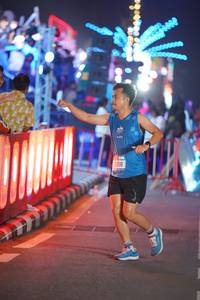 BIB: 890
                            <button type="button" onclick="openModal(21495172)" class="btn btn-primary btn-sm float-right btn-popup" data-toggle="modal" data-target=".modal-high-quality">
                        <i class="fas fa-shopping-cart"></i> Add to Cart
                    </button>
                                            <button type="button" onclick="isThisMe(21495172, true)" class="btn btn-success btn-sm float-right btn-popup btn-isme hidden" data-toggle="tooltip" data-placement="bottom" title="นี่คือรูปของคุณใช่ไหม คลิกที่นี่เพื่อเอาเข้าอัลบั้ม">
                        <i class="fas fa-plus"></i> Add to album
                    </button>
                    <button type="button" onclick="isThisMe(21495172, false)" class="btn btn-warning btn-sm float-right btn-popup btn-isnotme hidden">
                        <i class="fas fa-ban"></i> Remove from album
                    </button>