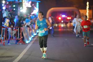 BIB: 43324
                            <button type="button" onclick="openModal(21503072)" class="btn btn-primary btn-sm float-right btn-popup" data-toggle="modal" data-target=".modal-high-quality">
                        <i class="fas fa-shopping-cart"></i> Add to Cart
                    </button>
                                            <button type="button" onclick="isThisMe(21503072, true)" class="btn btn-success btn-sm float-right btn-popup btn-isme hidden" data-toggle="tooltip" data-placement="bottom" title="นี่คือรูปของคุณใช่ไหม คลิกที่นี่เพื่อเอาเข้าอัลบั้ม">
                        <i class="fas fa-plus"></i> Add to album
                    </button>
                    <button type="button" onclick="isThisMe(21503072, false)" class="btn btn-warning btn-sm float-right btn-popup btn-isnotme hidden">
                        <i class="fas fa-ban"></i> Remove from album
                    </button>