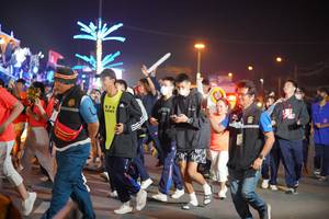 BIB: 
                            <button type="button" onclick="openModal(21504893)" class="btn btn-primary btn-sm float-right btn-popup" data-toggle="modal" data-target=".modal-high-quality">
                        <i class="fas fa-shopping-cart"></i> Add to Cart
                    </button>
                                            <button type="button" onclick="isThisMe(21504893, true)" class="btn btn-success btn-sm float-right btn-popup btn-isme hidden" data-toggle="tooltip" data-placement="bottom" title="นี่คือรูปของคุณใช่ไหม คลิกที่นี่เพื่อเอาเข้าอัลบั้ม">
                        <i class="fas fa-plus"></i> Add to album
                    </button>
                    <button type="button" onclick="isThisMe(21504893, false)" class="btn btn-warning btn-sm float-right btn-popup btn-isnotme hidden">
                        <i class="fas fa-ban"></i> Remove from album
                    </button>