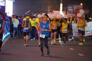 BIB: 100, 42783
                            <button type="button" onclick="openModal(21504081)" class="btn btn-primary btn-sm float-right btn-popup" data-toggle="modal" data-target=".modal-high-quality">
                        <i class="fas fa-shopping-cart"></i> Add to Cart
                    </button>
                                            <button type="button" onclick="isThisMe(21504081, true)" class="btn btn-success btn-sm float-right btn-popup btn-isme hidden" data-toggle="tooltip" data-placement="bottom" title="นี่คือรูปของคุณใช่ไหม คลิกที่นี่เพื่อเอาเข้าอัลบั้ม">
                        <i class="fas fa-plus"></i> Add to album
                    </button>
                    <button type="button" onclick="isThisMe(21504081, false)" class="btn btn-warning btn-sm float-right btn-popup btn-isnotme hidden">
                        <i class="fas fa-ban"></i> Remove from album
                    </button>