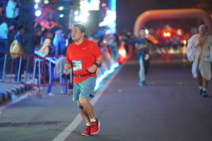 BIB: 13571
                            <button type="button" onclick="openModal(21503141)" class="btn btn-primary btn-sm float-right btn-popup" data-toggle="modal" data-target=".modal-high-quality">
                        <i class="fas fa-shopping-cart"></i> Add to Cart
                    </button>
                                            <button type="button" onclick="isThisMe(21503141, true)" class="btn btn-success btn-sm float-right btn-popup btn-isme hidden" data-toggle="tooltip" data-placement="bottom" title="นี่คือรูปของคุณใช่ไหม คลิกที่นี่เพื่อเอาเข้าอัลบั้ม">
                        <i class="fas fa-plus"></i> Add to album
                    </button>
                    <button type="button" onclick="isThisMe(21503141, false)" class="btn btn-warning btn-sm float-right btn-popup btn-isnotme hidden">
                        <i class="fas fa-ban"></i> Remove from album
                    </button>