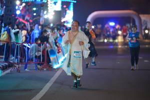 BIB: 68406
                            <button type="button" onclick="openModal(21503298)" class="btn btn-primary btn-sm float-right btn-popup" data-toggle="modal" data-target=".modal-high-quality">
                        <i class="fas fa-shopping-cart"></i> Add to Cart
                    </button>
                                            <button type="button" onclick="isThisMe(21503298, true)" class="btn btn-success btn-sm float-right btn-popup btn-isme hidden" data-toggle="tooltip" data-placement="bottom" title="นี่คือรูปของคุณใช่ไหม คลิกที่นี่เพื่อเอาเข้าอัลบั้ม">
                        <i class="fas fa-plus"></i> Add to album
                    </button>
                    <button type="button" onclick="isThisMe(21503298, false)" class="btn btn-warning btn-sm float-right btn-popup btn-isnotme hidden">
                        <i class="fas fa-ban"></i> Remove from album
                    </button>