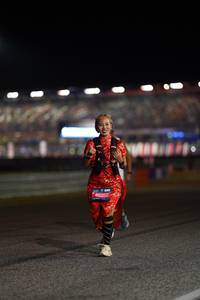 BIB: 45050, 000
                            <button type="button" onclick="openModal(20466925)" class="btn btn-primary btn-sm float-right btn-popup" data-toggle="modal" data-target=".modal-high-quality">
                        <i class="fas fa-shopping-cart"></i> Add to Cart
                    </button>
                                            <button type="button" onclick="isThisMe(20466925, true)" class="btn btn-success btn-sm float-right btn-popup btn-isme hidden" data-toggle="tooltip" data-placement="bottom" title="นี่คือรูปของคุณใช่ไหม คลิกที่นี่เพื่อเอาเข้าอัลบั้ม">
                        <i class="fas fa-plus"></i> Add to album
                    </button>
                    <button type="button" onclick="isThisMe(20466925, false)" class="btn btn-warning btn-sm float-right btn-popup btn-isnotme hidden">
                        <i class="fas fa-ban"></i> Remove from album
                    </button>