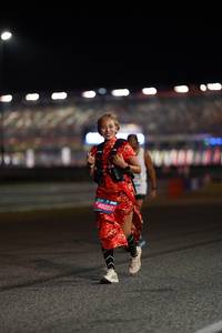 BIB: 45050
                            <button type="button" onclick="openModal(20467160)" class="btn btn-primary btn-sm float-right btn-popup" data-toggle="modal" data-target=".modal-high-quality">
                        <i class="fas fa-shopping-cart"></i> Add to Cart
                    </button>
                                            <button type="button" onclick="isThisMe(20467160, true)" class="btn btn-success btn-sm float-right btn-popup btn-isme hidden" data-toggle="tooltip" data-placement="bottom" title="นี่คือรูปของคุณใช่ไหม คลิกที่นี่เพื่อเอาเข้าอัลบั้ม">
                        <i class="fas fa-plus"></i> Add to album
                    </button>
                    <button type="button" onclick="isThisMe(20467160, false)" class="btn btn-warning btn-sm float-right btn-popup btn-isnotme hidden">
                        <i class="fas fa-ban"></i> Remove from album
                    </button>