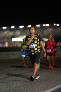 BIB: 43984
                            <button type="button" onclick="openModal(20433208)" class="btn btn-primary btn-sm float-right btn-popup" data-toggle="modal" data-target=".modal-high-quality">
                        <i class="fas fa-shopping-cart"></i> Add to Cart
                    </button>
                                            <button type="button" onclick="isThisMe(20433208, true)" class="btn btn-success btn-sm float-right btn-popup btn-isme hidden" data-toggle="tooltip" data-placement="bottom" title="นี่คือรูปของคุณใช่ไหม คลิกที่นี่เพื่อเอาเข้าอัลบั้ม">
                        <i class="fas fa-plus"></i> Add to album
                    </button>
                    <button type="button" onclick="isThisMe(20433208, false)" class="btn btn-warning btn-sm float-right btn-popup btn-isnotme hidden">
                        <i class="fas fa-ban"></i> Remove from album
                    </button>