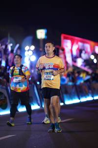 BIB: 404, 4350
                            <button type="button" onclick="openModal(21289558)" class="btn btn-primary btn-sm float-right btn-popup" data-toggle="modal" data-target=".modal-high-quality">
                        <i class="fas fa-shopping-cart"></i> Add to Cart
                    </button>
                                            <button type="button" onclick="isThisMe(21289558, true)" class="btn btn-success btn-sm float-right btn-popup btn-isme hidden" data-toggle="tooltip" data-placement="bottom" title="นี่คือรูปของคุณใช่ไหม คลิกที่นี่เพื่อเอาเข้าอัลบั้ม">
                        <i class="fas fa-plus"></i> Add to album
                    </button>
                    <button type="button" onclick="isThisMe(21289558, false)" class="btn btn-warning btn-sm float-right btn-popup btn-isnotme hidden">
                        <i class="fas fa-ban"></i> Remove from album
                    </button>