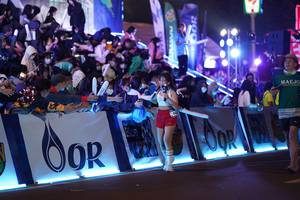 BIB: 2100
                            <button type="button" onclick="openModal(21281744)" class="btn btn-primary btn-sm float-right btn-popup" data-toggle="modal" data-target=".modal-high-quality">
                        <i class="fas fa-shopping-cart"></i> Add to Cart
                    </button>
                                            <button type="button" onclick="isThisMe(21281744, true)" class="btn btn-success btn-sm float-right btn-popup btn-isme hidden" data-toggle="tooltip" data-placement="bottom" title="นี่คือรูปของคุณใช่ไหม คลิกที่นี่เพื่อเอาเข้าอัลบั้ม">
                        <i class="fas fa-plus"></i> Add to album
                    </button>
                    <button type="button" onclick="isThisMe(21281744, false)" class="btn btn-warning btn-sm float-right btn-popup btn-isnotme hidden">
                        <i class="fas fa-ban"></i> Remove from album
                    </button>