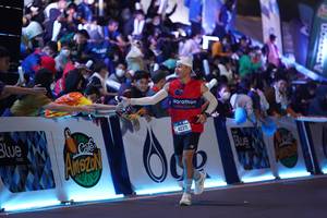 BIB: 5855, 0000, 993, 42371
                            <button type="button" onclick="openModal(21277916)" class="btn btn-primary btn-sm float-right btn-popup" data-toggle="modal" data-target=".modal-high-quality">
                        <i class="fas fa-shopping-cart"></i> Add to Cart
                    </button>
                                            <button type="button" onclick="isThisMe(21277916, true)" class="btn btn-success btn-sm float-right btn-popup btn-isme hidden" data-toggle="tooltip" data-placement="bottom" title="นี่คือรูปของคุณใช่ไหม คลิกที่นี่เพื่อเอาเข้าอัลบั้ม">
                        <i class="fas fa-plus"></i> Add to album
                    </button>
                    <button type="button" onclick="isThisMe(21277916, false)" class="btn btn-warning btn-sm float-right btn-popup btn-isnotme hidden">
                        <i class="fas fa-ban"></i> Remove from album
                    </button>