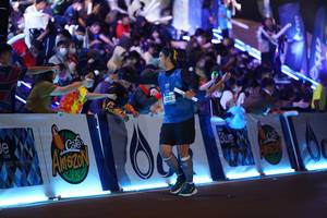 BIB: 3916, 000, 
                            <button type="button" onclick="openModal(21286474)" class="btn btn-primary btn-sm float-right btn-popup" data-toggle="modal" data-target=".modal-high-quality">
                        <i class="fas fa-shopping-cart"></i> Add to Cart
                    </button>
                                            <button type="button" onclick="isThisMe(21286474, true)" class="btn btn-success btn-sm float-right btn-popup btn-isme hidden" data-toggle="tooltip" data-placement="bottom" title="นี่คือรูปของคุณใช่ไหม คลิกที่นี่เพื่อเอาเข้าอัลบั้ม">
                        <i class="fas fa-plus"></i> Add to album
                    </button>
                    <button type="button" onclick="isThisMe(21286474, false)" class="btn btn-warning btn-sm float-right btn-popup btn-isnotme hidden">
                        <i class="fas fa-ban"></i> Remove from album
                    </button>