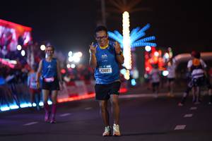 BIB: 43897
                            <button type="button" onclick="openModal(21294673)" class="btn btn-primary btn-sm float-right btn-popup" data-toggle="modal" data-target=".modal-high-quality">
                        <i class="fas fa-shopping-cart"></i> Add to Cart
                    </button>
                                            <button type="button" onclick="isThisMe(21294673, true)" class="btn btn-success btn-sm float-right btn-popup btn-isme hidden" data-toggle="tooltip" data-placement="bottom" title="นี่คือรูปของคุณใช่ไหม คลิกที่นี่เพื่อเอาเข้าอัลบั้ม">
                        <i class="fas fa-plus"></i> Add to album
                    </button>
                    <button type="button" onclick="isThisMe(21294673, false)" class="btn btn-warning btn-sm float-right btn-popup btn-isnotme hidden">
                        <i class="fas fa-ban"></i> Remove from album
                    </button>