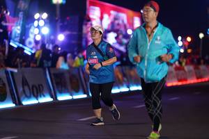 BIB: 46073
                            <button type="button" onclick="openModal(21286931)" class="btn btn-primary btn-sm float-right btn-popup" data-toggle="modal" data-target=".modal-high-quality">
                        <i class="fas fa-shopping-cart"></i> Add to Cart
                    </button>
                                            <button type="button" onclick="isThisMe(21286931, true)" class="btn btn-success btn-sm float-right btn-popup btn-isme hidden" data-toggle="tooltip" data-placement="bottom" title="นี่คือรูปของคุณใช่ไหม คลิกที่นี่เพื่อเอาเข้าอัลบั้ม">
                        <i class="fas fa-plus"></i> Add to album
                    </button>
                    <button type="button" onclick="isThisMe(21286931, false)" class="btn btn-warning btn-sm float-right btn-popup btn-isnotme hidden">
                        <i class="fas fa-ban"></i> Remove from album
                    </button>