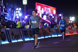 BIB: 105
                            <button type="button" onclick="openModal(21286578)" class="btn btn-primary btn-sm float-right btn-popup" data-toggle="modal" data-target=".modal-high-quality">
                        <i class="fas fa-shopping-cart"></i> Add to Cart
                    </button>
                                            <button type="button" onclick="isThisMe(21286578, true)" class="btn btn-success btn-sm float-right btn-popup btn-isme hidden" data-toggle="tooltip" data-placement="bottom" title="นี่คือรูปของคุณใช่ไหม คลิกที่นี่เพื่อเอาเข้าอัลบั้ม">
                        <i class="fas fa-plus"></i> Add to album
                    </button>
                    <button type="button" onclick="isThisMe(21286578, false)" class="btn btn-warning btn-sm float-right btn-popup btn-isnotme hidden">
                        <i class="fas fa-ban"></i> Remove from album
                    </button>