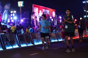 BIB: 388
                            <button type="button" onclick="openModal(21286779)" class="btn btn-primary btn-sm float-right btn-popup" data-toggle="modal" data-target=".modal-high-quality">
                        <i class="fas fa-shopping-cart"></i> Add to Cart
                    </button>
                                            <button type="button" onclick="isThisMe(21286779, true)" class="btn btn-success btn-sm float-right btn-popup btn-isme hidden" data-toggle="tooltip" data-placement="bottom" title="นี่คือรูปของคุณใช่ไหม คลิกที่นี่เพื่อเอาเข้าอัลบั้ม">
                        <i class="fas fa-plus"></i> Add to album
                    </button>
                    <button type="button" onclick="isThisMe(21286779, false)" class="btn btn-warning btn-sm float-right btn-popup btn-isnotme hidden">
                        <i class="fas fa-ban"></i> Remove from album
                    </button>