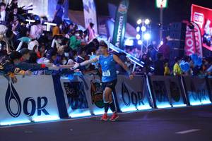 BIB: 4033, 0009
                            <button type="button" onclick="openModal(21277595)" class="btn btn-primary btn-sm float-right btn-popup" data-toggle="modal" data-target=".modal-high-quality">
                        <i class="fas fa-shopping-cart"></i> Add to Cart
                    </button>
                                            <button type="button" onclick="isThisMe(21277595, true)" class="btn btn-success btn-sm float-right btn-popup btn-isme hidden" data-toggle="tooltip" data-placement="bottom" title="นี่คือรูปของคุณใช่ไหม คลิกที่นี่เพื่อเอาเข้าอัลบั้ม">
                        <i class="fas fa-plus"></i> Add to album
                    </button>
                    <button type="button" onclick="isThisMe(21277595, false)" class="btn btn-warning btn-sm float-right btn-popup btn-isnotme hidden">
                        <i class="fas fa-ban"></i> Remove from album
                    </button>