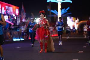 BIB: 4001
                            <button type="button" onclick="openModal(21287337)" class="btn btn-primary btn-sm float-right btn-popup" data-toggle="modal" data-target=".modal-high-quality">
                        <i class="fas fa-shopping-cart"></i> Add to Cart
                    </button>
                                            <button type="button" onclick="isThisMe(21287337, true)" class="btn btn-success btn-sm float-right btn-popup btn-isme hidden" data-toggle="tooltip" data-placement="bottom" title="นี่คือรูปของคุณใช่ไหม คลิกที่นี่เพื่อเอาเข้าอัลบั้ม">
                        <i class="fas fa-plus"></i> Add to album
                    </button>
                    <button type="button" onclick="isThisMe(21287337, false)" class="btn btn-warning btn-sm float-right btn-popup btn-isnotme hidden">
                        <i class="fas fa-ban"></i> Remove from album
                    </button>