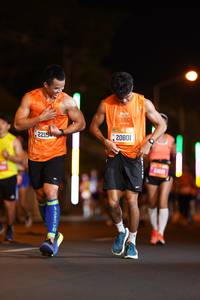BIB: 2215, 00000, 20801, 200
                            <button type="button" onclick="openModal(19751253)" class="btn btn-primary btn-sm float-right btn-popup" data-toggle="modal" data-target=".modal-high-quality">
                        <i class="fas fa-shopping-cart"></i> Add to Cart
                    </button>
                                            <button type="button" onclick="isThisMe(19751253, true)" class="btn btn-success btn-sm float-right btn-popup btn-isme hidden" data-toggle="tooltip" data-placement="bottom" title="นี่คือรูปของคุณใช่ไหม คลิกที่นี่เพื่อเอาเข้าอัลบั้ม">
                        <i class="fas fa-plus"></i> Add to album
                    </button>
                    <button type="button" onclick="isThisMe(19751253, false)" class="btn btn-warning btn-sm float-right btn-popup btn-isnotme hidden">
                        <i class="fas fa-ban"></i> Remove from album
                    </button>