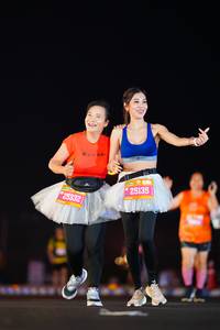 BIB: 25332, 25135
                            <button type="button" onclick="openModal(20186260)" class="btn btn-primary btn-sm float-right btn-popup" data-toggle="modal" data-target=".modal-high-quality">
                        <i class="fas fa-shopping-cart"></i> Add to Cart
                    </button>
                                            <button type="button" onclick="isThisMe(20186260, true)" class="btn btn-success btn-sm float-right btn-popup btn-isme hidden" data-toggle="tooltip" data-placement="bottom" title="นี่คือรูปของคุณใช่ไหม คลิกที่นี่เพื่อเอาเข้าอัลบั้ม">
                        <i class="fas fa-plus"></i> Add to album
                    </button>
                    <button type="button" onclick="isThisMe(20186260, false)" class="btn btn-warning btn-sm float-right btn-popup btn-isnotme hidden">
                        <i class="fas fa-ban"></i> Remove from album
                    </button>