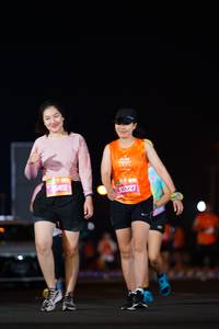 BIB: 5451, 93227
                            <button type="button" onclick="openModal(20151050)" class="btn btn-primary btn-sm float-right btn-popup" data-toggle="modal" data-target=".modal-high-quality">
                        <i class="fas fa-shopping-cart"></i> Add to Cart
                    </button>
                                            <button type="button" onclick="isThisMe(20151050, true)" class="btn btn-success btn-sm float-right btn-popup btn-isme hidden" data-toggle="tooltip" data-placement="bottom" title="นี่คือรูปของคุณใช่ไหม คลิกที่นี่เพื่อเอาเข้าอัลบั้ม">
                        <i class="fas fa-plus"></i> Add to album
                    </button>
                    <button type="button" onclick="isThisMe(20151050, false)" class="btn btn-warning btn-sm float-right btn-popup btn-isnotme hidden">
                        <i class="fas fa-ban"></i> Remove from album
                    </button>