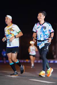 BIB: 42612, 77430
                            <button type="button" onclick="openModal(20347087)" class="btn btn-primary btn-sm float-right btn-popup" data-toggle="modal" data-target=".modal-high-quality">
                        <i class="fas fa-shopping-cart"></i> Add to Cart
                    </button>
                                            <button type="button" onclick="isThisMe(20347087, true)" class="btn btn-success btn-sm float-right btn-popup btn-isme hidden" data-toggle="tooltip" data-placement="bottom" title="นี่คือรูปของคุณใช่ไหม คลิกที่นี่เพื่อเอาเข้าอัลบั้ม">
                        <i class="fas fa-plus"></i> Add to album
                    </button>
                    <button type="button" onclick="isThisMe(20347087, false)" class="btn btn-warning btn-sm float-right btn-popup btn-isnotme hidden">
                        <i class="fas fa-ban"></i> Remove from album
                    </button>
