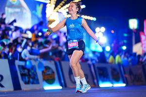 BIB: 200, 9909
                            <button type="button" onclick="openModal(20112710)" class="btn btn-primary btn-sm float-right btn-popup" data-toggle="modal" data-target=".modal-high-quality">
                        <i class="fas fa-shopping-cart"></i> Add to Cart
                    </button>
                                            <button type="button" onclick="isThisMe(20112710, true)" class="btn btn-success btn-sm float-right btn-popup btn-isme hidden" data-toggle="tooltip" data-placement="bottom" title="นี่คือรูปของคุณใช่ไหม คลิกที่นี่เพื่อเอาเข้าอัลบั้ม">
                        <i class="fas fa-plus"></i> Add to album
                    </button>
                    <button type="button" onclick="isThisMe(20112710, false)" class="btn btn-warning btn-sm float-right btn-popup btn-isnotme hidden">
                        <i class="fas fa-ban"></i> Remove from album
                    </button>