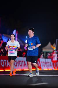 BIB: 46035, 44171
                            <button type="button" onclick="openModal(19978258)" class="btn btn-primary btn-sm float-right btn-popup" data-toggle="modal" data-target=".modal-high-quality">
                        <i class="fas fa-shopping-cart"></i> Add to Cart
                    </button>
                                            <button type="button" onclick="isThisMe(19978258, true)" class="btn btn-success btn-sm float-right btn-popup btn-isme hidden" data-toggle="tooltip" data-placement="bottom" title="นี่คือรูปของคุณใช่ไหม คลิกที่นี่เพื่อเอาเข้าอัลบั้ม">
                        <i class="fas fa-plus"></i> Add to album
                    </button>
                    <button type="button" onclick="isThisMe(19978258, false)" class="btn btn-warning btn-sm float-right btn-popup btn-isnotme hidden">
                        <i class="fas fa-ban"></i> Remove from album
                    </button>