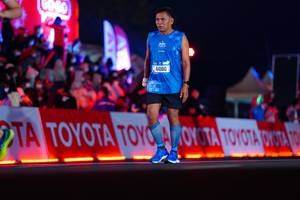 BIB: 44160
                            <button type="button" onclick="openModal(19966529)" class="btn btn-primary btn-sm float-right btn-popup" data-toggle="modal" data-target=".modal-high-quality">
                        <i class="fas fa-shopping-cart"></i> Add to Cart
                    </button>
                                            <button type="button" onclick="isThisMe(19966529, true)" class="btn btn-success btn-sm float-right btn-popup btn-isme hidden" data-toggle="tooltip" data-placement="bottom" title="นี่คือรูปของคุณใช่ไหม คลิกที่นี่เพื่อเอาเข้าอัลบั้ม">
                        <i class="fas fa-plus"></i> Add to album
                    </button>
                    <button type="button" onclick="isThisMe(19966529, false)" class="btn btn-warning btn-sm float-right btn-popup btn-isnotme hidden">
                        <i class="fas fa-ban"></i> Remove from album
                    </button>