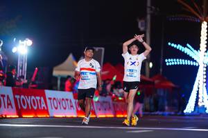 BIB: 42806, 41251
                            <button type="button" onclick="openModal(19975558)" class="btn btn-primary btn-sm float-right btn-popup" data-toggle="modal" data-target=".modal-high-quality">
                        <i class="fas fa-shopping-cart"></i> Add to Cart
                    </button>
                                            <button type="button" onclick="isThisMe(19975558, true)" class="btn btn-success btn-sm float-right btn-popup btn-isme hidden" data-toggle="tooltip" data-placement="bottom" title="นี่คือรูปของคุณใช่ไหม คลิกที่นี่เพื่อเอาเข้าอัลบั้ม">
                        <i class="fas fa-plus"></i> Add to album
                    </button>
                    <button type="button" onclick="isThisMe(19975558, false)" class="btn btn-warning btn-sm float-right btn-popup btn-isnotme hidden">
                        <i class="fas fa-ban"></i> Remove from album
                    </button>