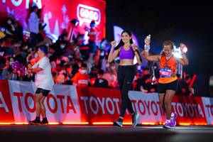 BIB: 1530
                            <button type="button" onclick="openModal(19956948)" class="btn btn-primary btn-sm float-right btn-popup" data-toggle="modal" data-target=".modal-high-quality">
                        <i class="fas fa-shopping-cart"></i> Add to Cart
                    </button>
                                            <button type="button" onclick="isThisMe(19956948, true)" class="btn btn-success btn-sm float-right btn-popup btn-isme hidden" data-toggle="tooltip" data-placement="bottom" title="นี่คือรูปของคุณใช่ไหม คลิกที่นี่เพื่อเอาเข้าอัลบั้ม">
                        <i class="fas fa-plus"></i> Add to album
                    </button>
                    <button type="button" onclick="isThisMe(19956948, false)" class="btn btn-warning btn-sm float-right btn-popup btn-isnotme hidden">
                        <i class="fas fa-ban"></i> Remove from album
                    </button>