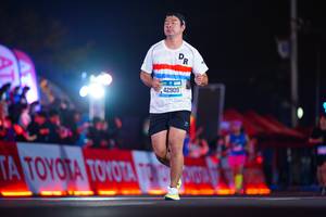 BIB: 42909
                            <button type="button" onclick="openModal(19959127)" class="btn btn-primary btn-sm float-right btn-popup" data-toggle="modal" data-target=".modal-high-quality">
                        <i class="fas fa-shopping-cart"></i> Add to Cart
                    </button>
                                            <button type="button" onclick="isThisMe(19959127, true)" class="btn btn-success btn-sm float-right btn-popup btn-isme hidden" data-toggle="tooltip" data-placement="bottom" title="นี่คือรูปของคุณใช่ไหม คลิกที่นี่เพื่อเอาเข้าอัลบั้ม">
                        <i class="fas fa-plus"></i> Add to album
                    </button>
                    <button type="button" onclick="isThisMe(19959127, false)" class="btn btn-warning btn-sm float-right btn-popup btn-isnotme hidden">
                        <i class="fas fa-ban"></i> Remove from album
                    </button>