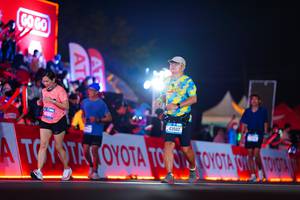 BIB: 43582
                            <button type="button" onclick="openModal(19971600)" class="btn btn-primary btn-sm float-right btn-popup" data-toggle="modal" data-target=".modal-high-quality">
                        <i class="fas fa-shopping-cart"></i> Add to Cart
                    </button>
                                            <button type="button" onclick="isThisMe(19971600, true)" class="btn btn-success btn-sm float-right btn-popup btn-isme hidden" data-toggle="tooltip" data-placement="bottom" title="นี่คือรูปของคุณใช่ไหม คลิกที่นี่เพื่อเอาเข้าอัลบั้ม">
                        <i class="fas fa-plus"></i> Add to album
                    </button>
                    <button type="button" onclick="isThisMe(19971600, false)" class="btn btn-warning btn-sm float-right btn-popup btn-isnotme hidden">
                        <i class="fas fa-ban"></i> Remove from album
                    </button>