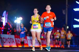 BIB: 85406, 85402, 88888
                            <button type="button" onclick="openModal(19976779)" class="btn btn-primary btn-sm float-right btn-popup" data-toggle="modal" data-target=".modal-high-quality">
                        <i class="fas fa-shopping-cart"></i> Add to Cart
                    </button>
                                            <button type="button" onclick="isThisMe(19976779, true)" class="btn btn-success btn-sm float-right btn-popup btn-isme hidden" data-toggle="tooltip" data-placement="bottom" title="นี่คือรูปของคุณใช่ไหม คลิกที่นี่เพื่อเอาเข้าอัลบั้ม">
                        <i class="fas fa-plus"></i> Add to album
                    </button>
                    <button type="button" onclick="isThisMe(19976779, false)" class="btn btn-warning btn-sm float-right btn-popup btn-isnotme hidden">
                        <i class="fas fa-ban"></i> Remove from album
                    </button>