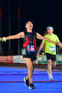 BIB: 5887
                            <button type="button" onclick="openModal(20531696)" class="btn btn-primary btn-sm float-right btn-popup" data-toggle="modal" data-target=".modal-high-quality">
                        <i class="fas fa-shopping-cart"></i> Add to Cart
                    </button>
                                            <button type="button" onclick="isThisMe(20531696, true)" class="btn btn-success btn-sm float-right btn-popup btn-isme hidden" data-toggle="tooltip" data-placement="bottom" title="นี่คือรูปของคุณใช่ไหม คลิกที่นี่เพื่อเอาเข้าอัลบั้ม">
                        <i class="fas fa-plus"></i> Add to album
                    </button>
                    <button type="button" onclick="isThisMe(20531696, false)" class="btn btn-warning btn-sm float-right btn-popup btn-isnotme hidden">
                        <i class="fas fa-ban"></i> Remove from album
                    </button>