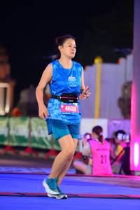 BIB: 410, 46018
                            <button type="button" onclick="openModal(20528540)" class="btn btn-primary btn-sm float-right btn-popup" data-toggle="modal" data-target=".modal-high-quality">
                        <i class="fas fa-shopping-cart"></i> Add to Cart
                    </button>
                                            <button type="button" onclick="isThisMe(20528540, true)" class="btn btn-success btn-sm float-right btn-popup btn-isme hidden" data-toggle="tooltip" data-placement="bottom" title="นี่คือรูปของคุณใช่ไหม คลิกที่นี่เพื่อเอาเข้าอัลบั้ม">
                        <i class="fas fa-plus"></i> Add to album
                    </button>
                    <button type="button" onclick="isThisMe(20528540, false)" class="btn btn-warning btn-sm float-right btn-popup btn-isnotme hidden">
                        <i class="fas fa-ban"></i> Remove from album
                    </button>