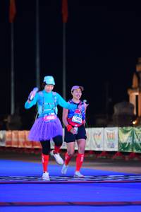 BIB: 440
                            <button type="button" onclick="openModal(20552542)" class="btn btn-primary btn-sm float-right btn-popup" data-toggle="modal" data-target=".modal-high-quality">
                        <i class="fas fa-shopping-cart"></i> Add to Cart
                    </button>
                                            <button type="button" onclick="isThisMe(20552542, true)" class="btn btn-success btn-sm float-right btn-popup btn-isme hidden" data-toggle="tooltip" data-placement="bottom" title="นี่คือรูปของคุณใช่ไหม คลิกที่นี่เพื่อเอาเข้าอัลบั้ม">
                        <i class="fas fa-plus"></i> Add to album
                    </button>
                    <button type="button" onclick="isThisMe(20552542, false)" class="btn btn-warning btn-sm float-right btn-popup btn-isnotme hidden">
                        <i class="fas fa-ban"></i> Remove from album
                    </button>