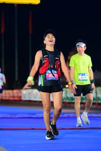 BIB: 45237, 41395
                            <button type="button" onclick="openModal(20531722)" class="btn btn-primary btn-sm float-right btn-popup" data-toggle="modal" data-target=".modal-high-quality">
                        <i class="fas fa-shopping-cart"></i> Add to Cart
                    </button>
                                            <button type="button" onclick="isThisMe(20531722, true)" class="btn btn-success btn-sm float-right btn-popup btn-isme hidden" data-toggle="tooltip" data-placement="bottom" title="นี่คือรูปของคุณใช่ไหม คลิกที่นี่เพื่อเอาเข้าอัลบั้ม">
                        <i class="fas fa-plus"></i> Add to album
                    </button>
                    <button type="button" onclick="isThisMe(20531722, false)" class="btn btn-warning btn-sm float-right btn-popup btn-isnotme hidden">
                        <i class="fas fa-ban"></i> Remove from album
                    </button>