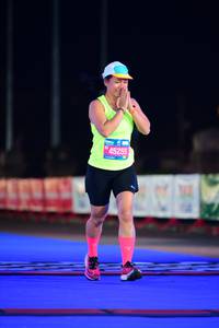 BIB: 45255
                            <button type="button" onclick="openModal(20539659)" class="btn btn-primary btn-sm float-right btn-popup" data-toggle="modal" data-target=".modal-high-quality">
                        <i class="fas fa-shopping-cart"></i> Add to Cart
                    </button>
                                            <button type="button" onclick="isThisMe(20539659, true)" class="btn btn-success btn-sm float-right btn-popup btn-isme hidden" data-toggle="tooltip" data-placement="bottom" title="นี่คือรูปของคุณใช่ไหม คลิกที่นี่เพื่อเอาเข้าอัลบั้ม">
                        <i class="fas fa-plus"></i> Add to album
                    </button>
                    <button type="button" onclick="isThisMe(20539659, false)" class="btn btn-warning btn-sm float-right btn-popup btn-isnotme hidden">
                        <i class="fas fa-ban"></i> Remove from album
                    </button>